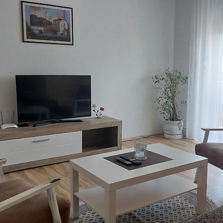 Apartman Centar 스렘스카 미트로비차 외부 사진