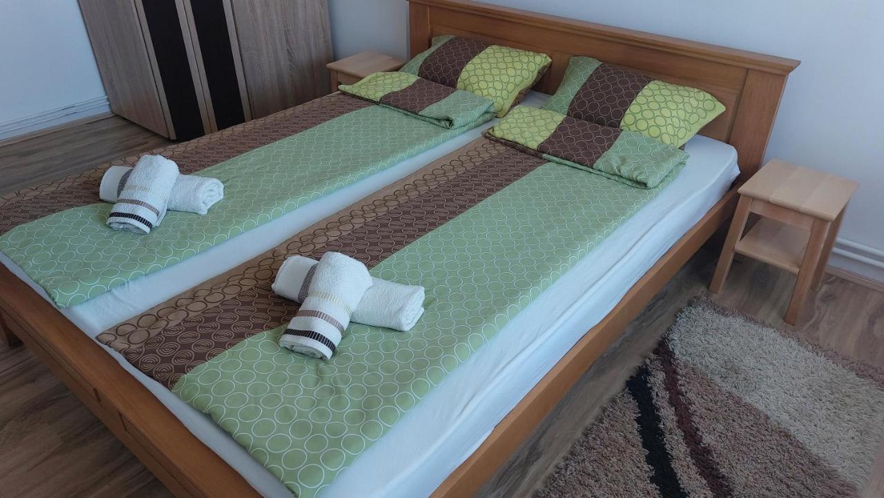 Apartman Centar 스렘스카 미트로비차 외부 사진