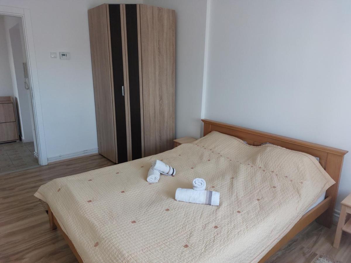 Apartman Centar 스렘스카 미트로비차 외부 사진