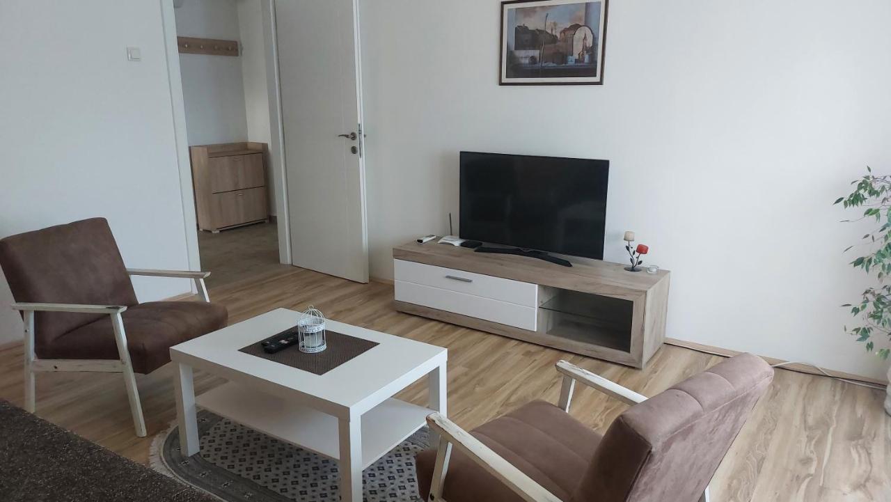 Apartman Centar 스렘스카 미트로비차 외부 사진